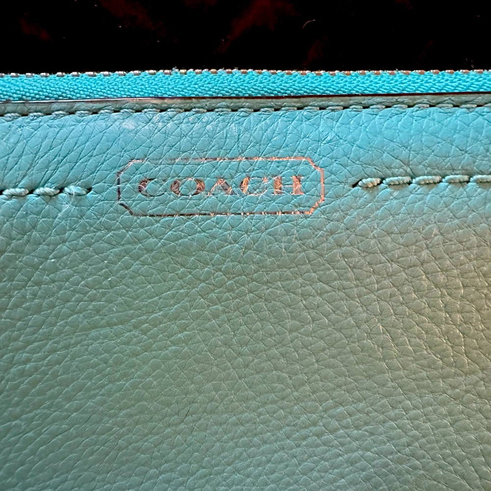Coach Women’s Long Zip Around Wallet
